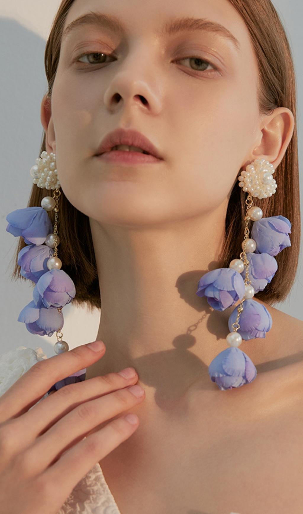 Fashionslee Women Alejandra Violet Pearl Flower Earrings