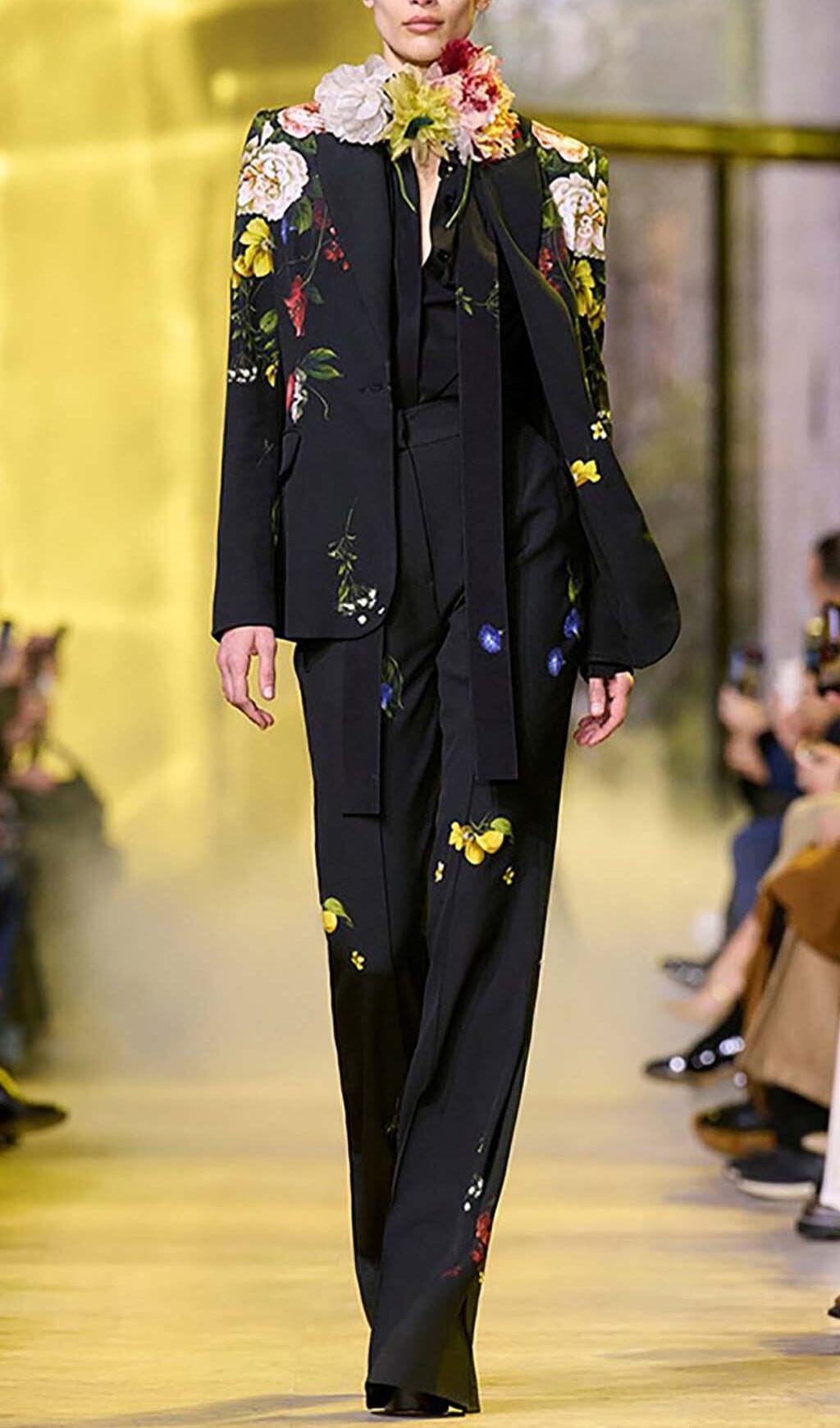 Fashionslee Women Printed Button Jacket Suit In Black