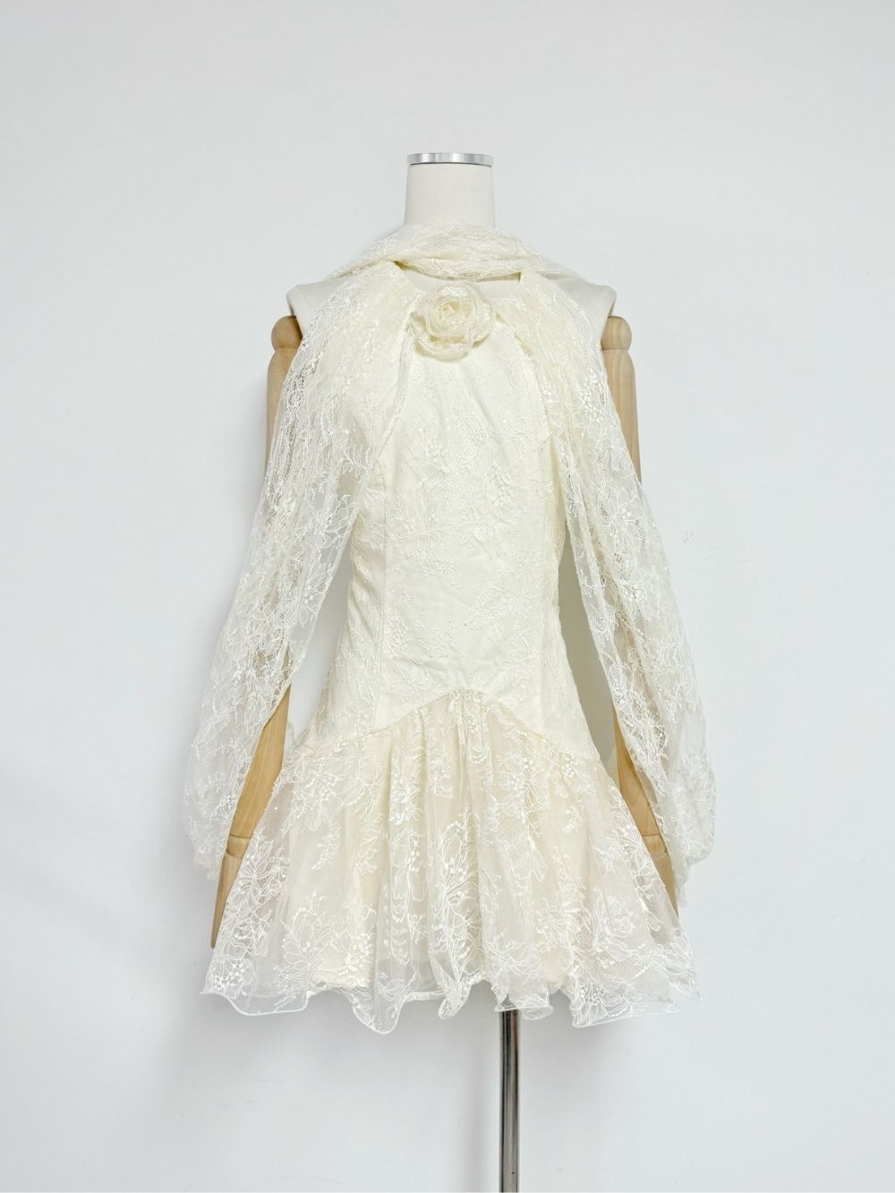 TRENDING KORE LACE SEQUIN FLOWER MINI DRESS - OWNCI TRENDING KORE LACE SEQUIN FLOWER MINI DRESS - OWNCI