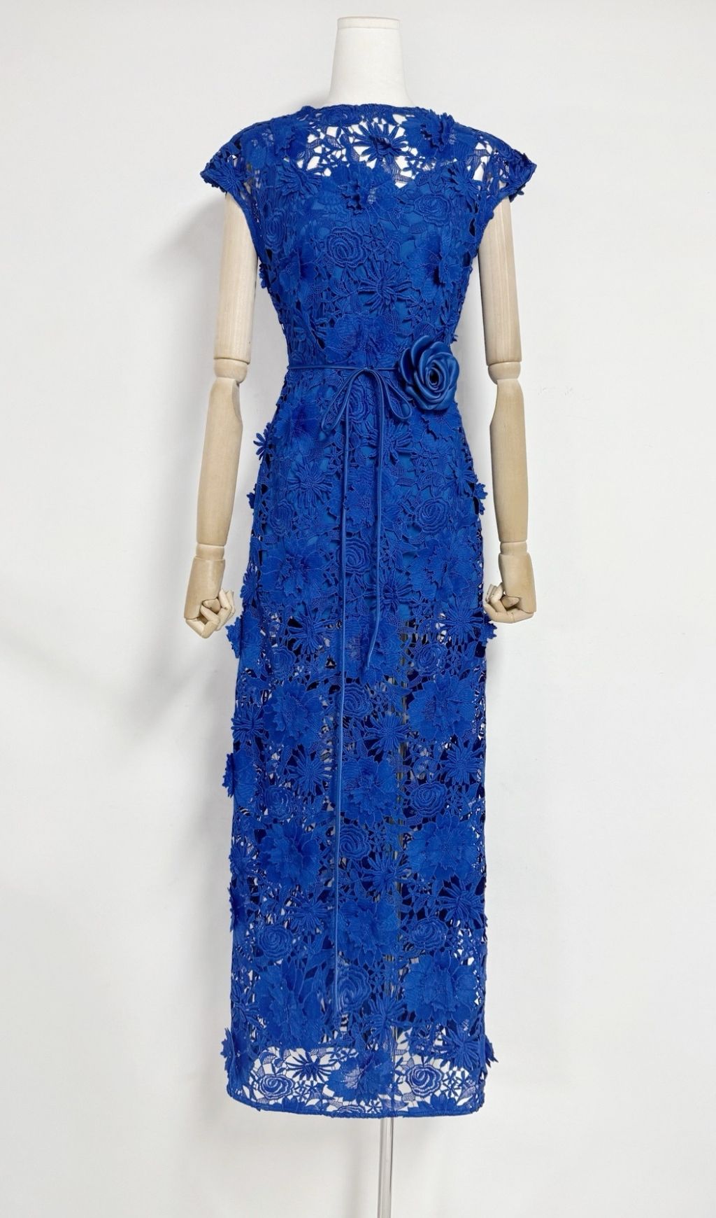 b6265ce508c5f134bbd773f3140e914c.jpg Fashionslee Women Kiera Blue 3D Flower Lace Maxi Dress