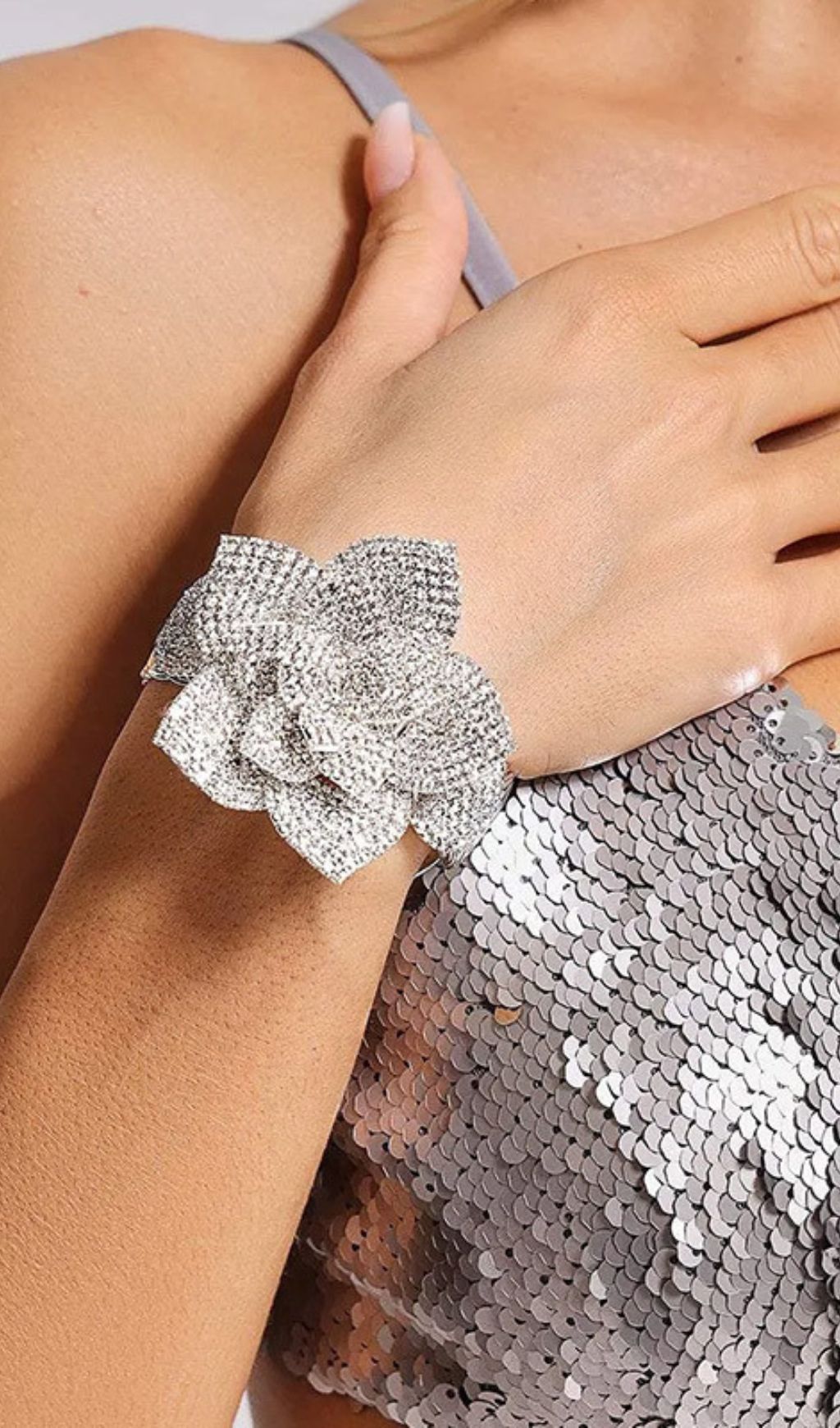 Fashionslee Women Kaira Diamante Flower Bracelet