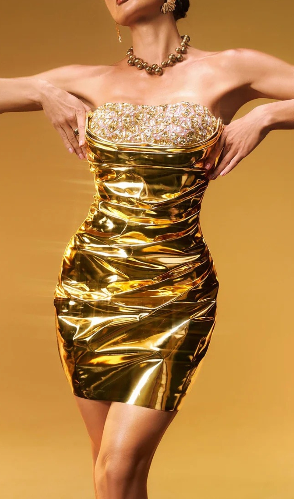 Fashionslee Women Kaleido Strapless Metallic Mini Dress In Gold
