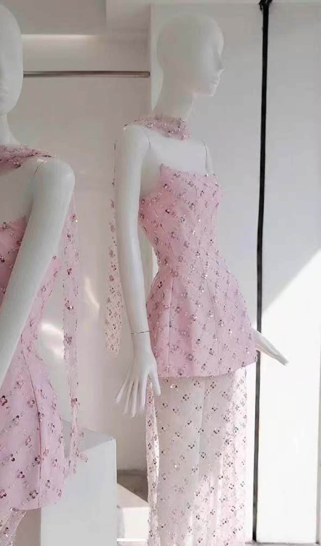 b73264071bc9ff0b53fe03264d058ccc.jpg Fashionslee Women Eckhard Pink Strapless Sequin Maxi Dress With Scarf