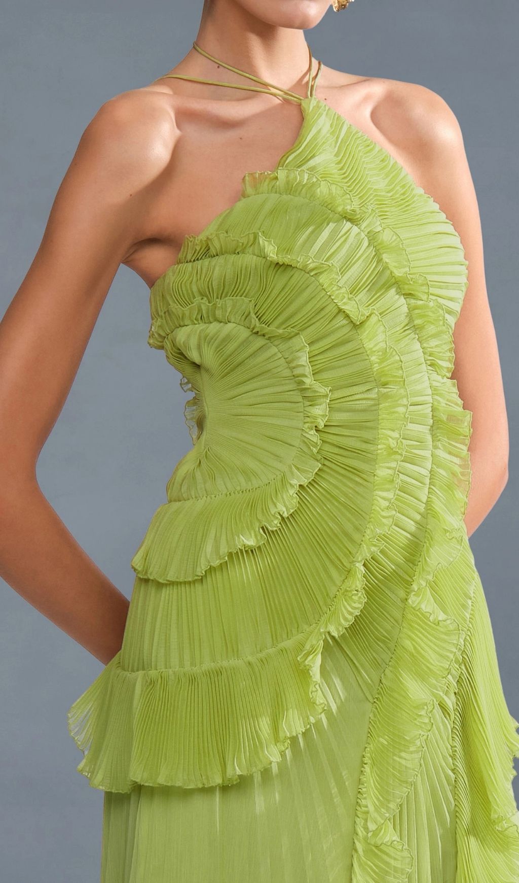 b82304e392d817ca16fd5549d49307da.jpg Fashionslee Women Finneas Matcha Halter Pleated Maxi Dress