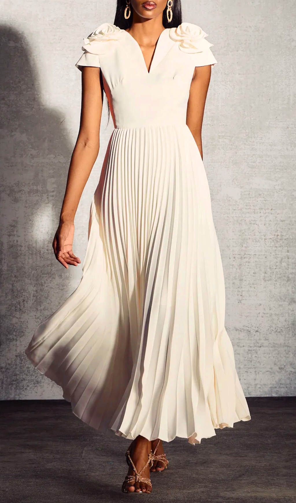 Fashionslee Women Cadhla Flower V-Neck Maxi Dress