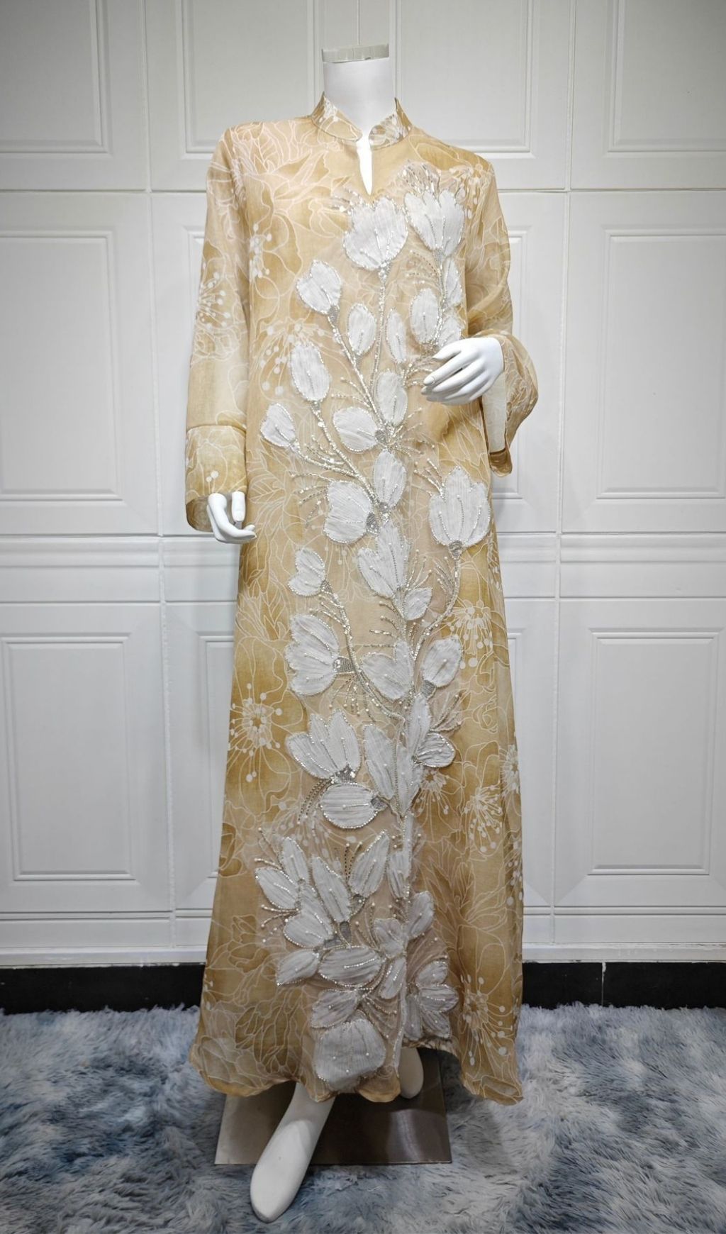 b8b24b4c39698a66781e1b3ab5c21563.jpg Fashionslee Women Kona Floral Sequin Embellished Maxi Dress