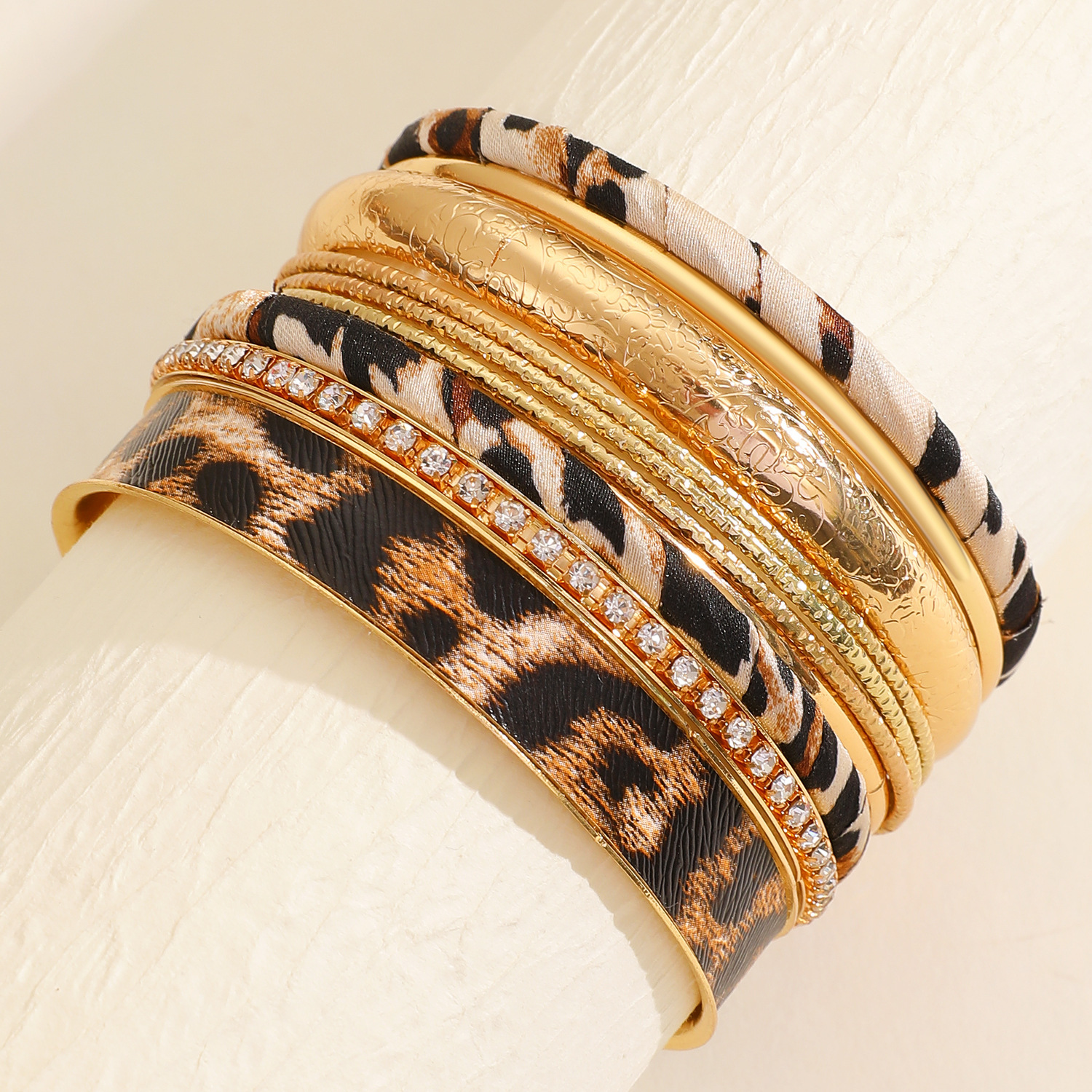 b8e1678de15871f5c16070af57ab9853.jpg Fashionslee Women Sylorin Leopard Rhinestone Bracelet