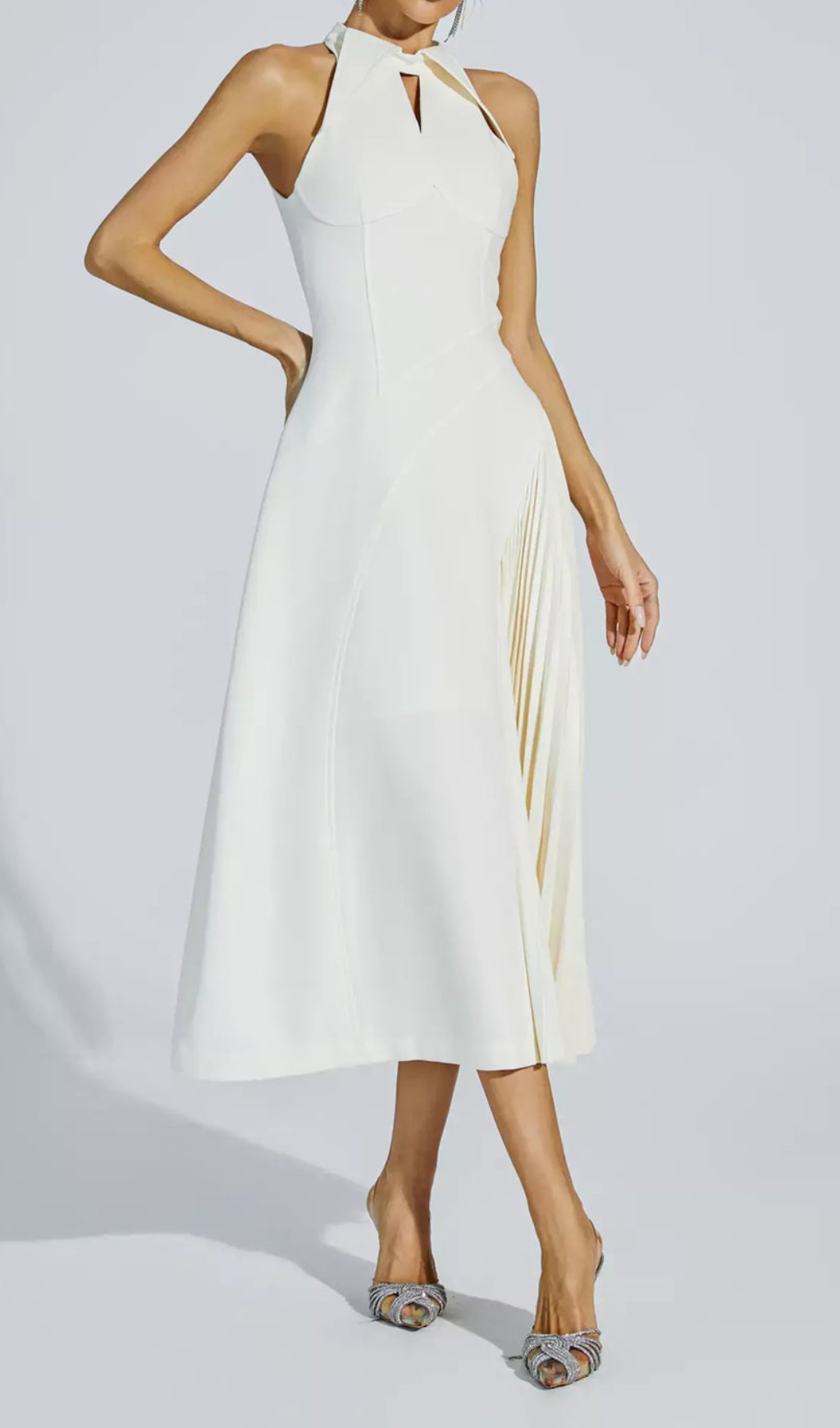 ba22ac2329571806787fd7f44e8ce75f.jpg Fashionslee Women Clemency Sleeveless Pleated Midi Dress