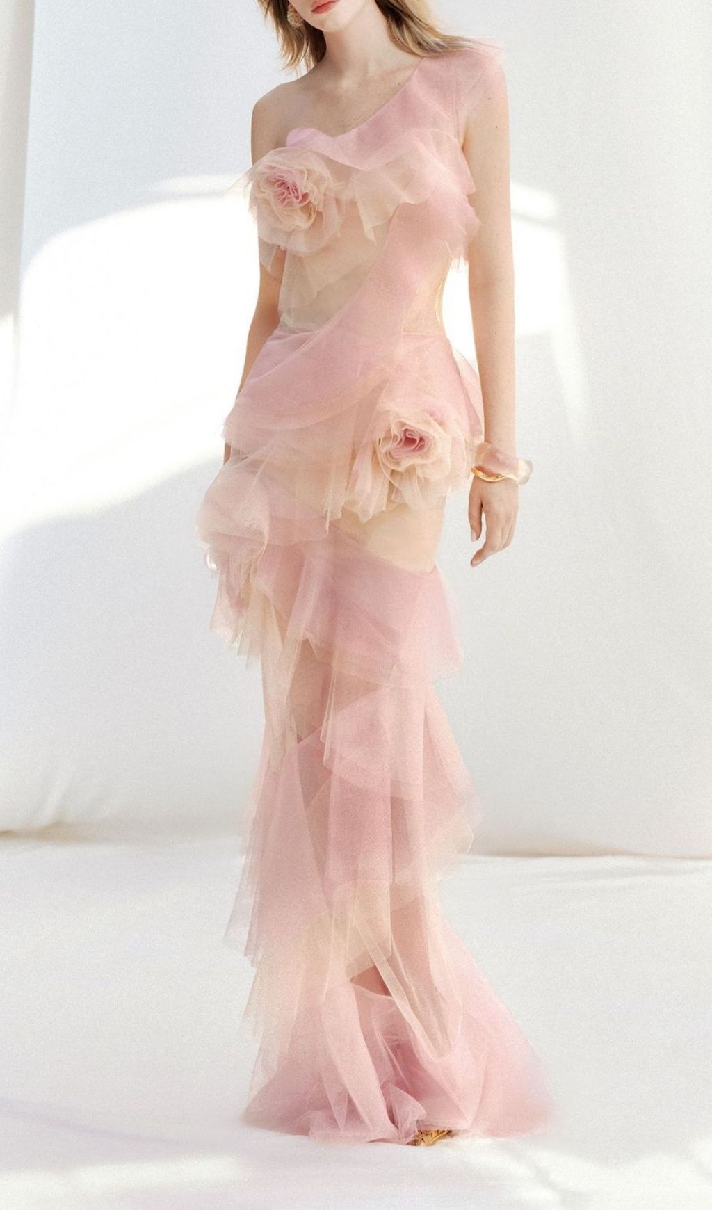 bb4e460df7cc1059cdeaf638556d1fa5.jpg Fashionslee Women Kline Gradient Pink Ruffle Mesh Flower Maxi Dress