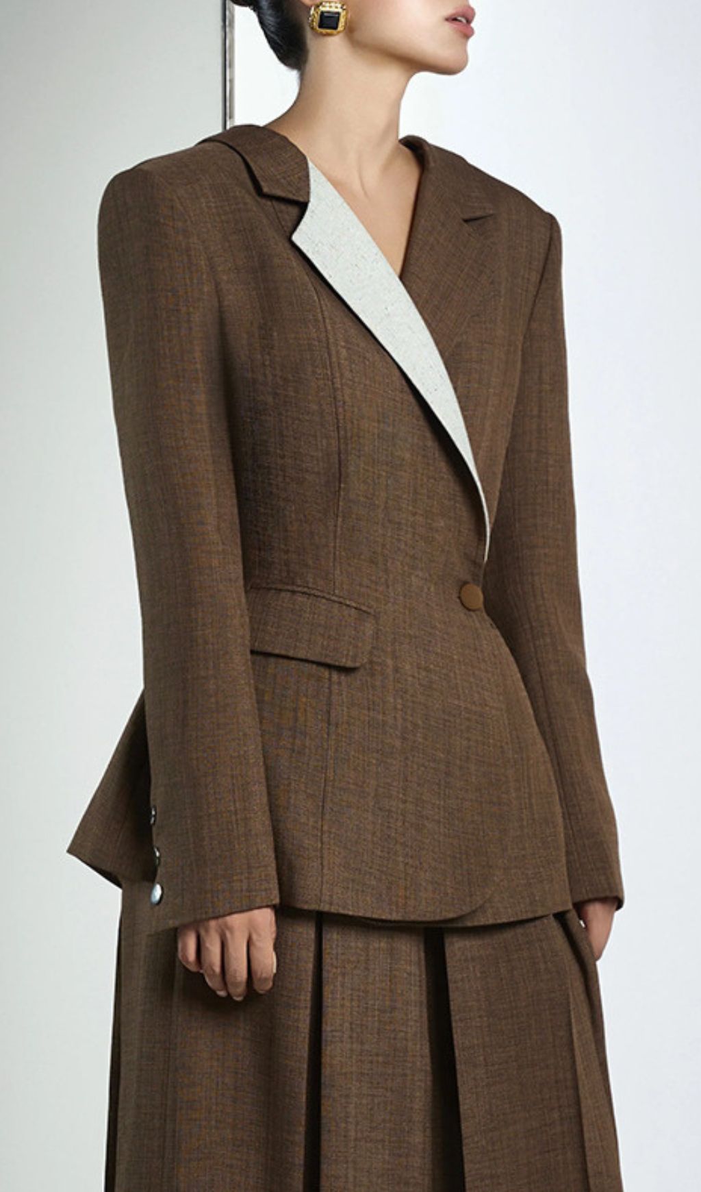 Fashionslee Women Giustina Contrast Stitching Blazer