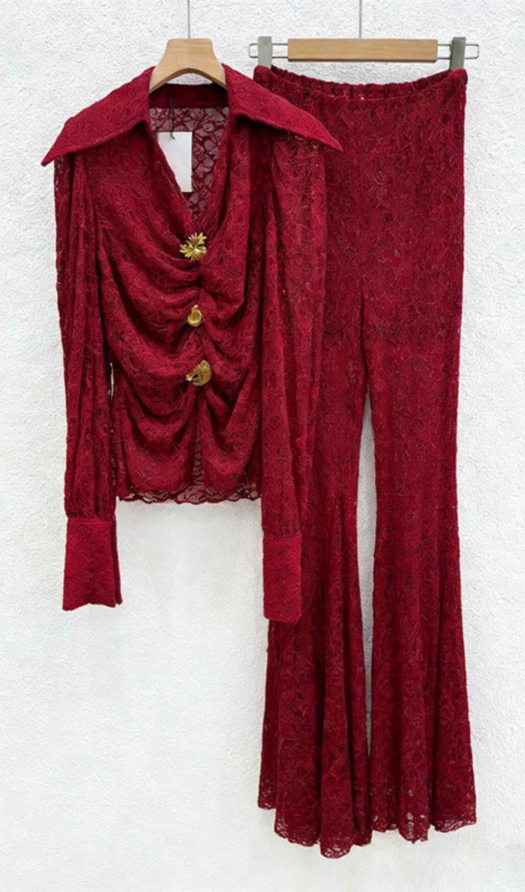 bd2ef39e99a3733f0e63c526104abeb0.jpg Fashionslee Women Noryxan Ruched Lace Flared Pants Set