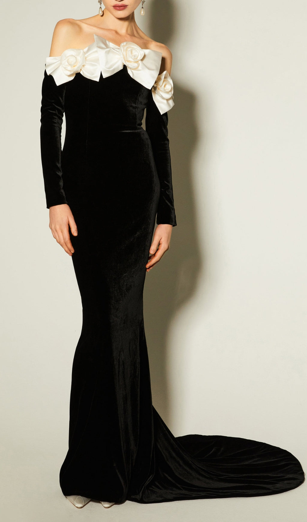 Fashionslee Women Binnie Black Bow Flower Velvet Maxi Dress
