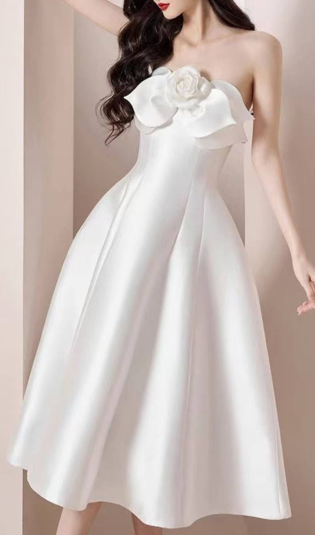 bf0c80a38ede5b3c63281a0efdf9c4d7.jpg Fashionslee Women Chameli Strapless Flower Midi Dress