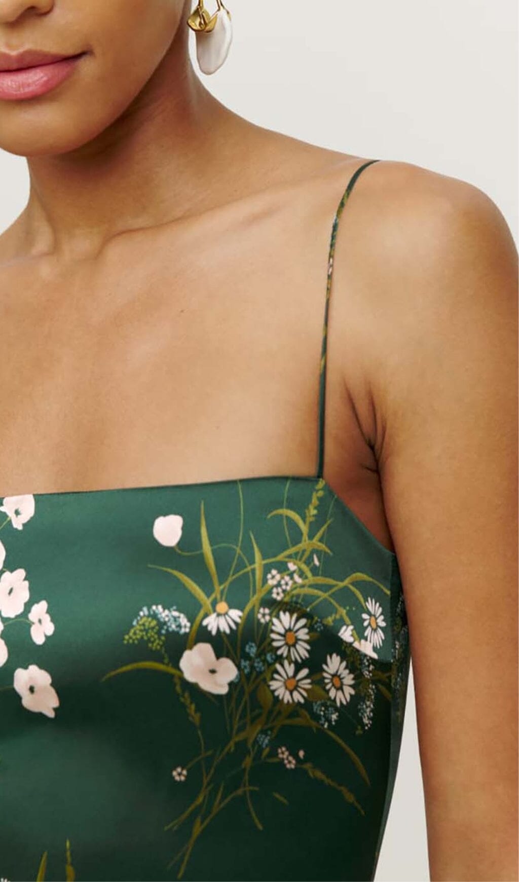 bf1380a88d2a29ca13ff227f12a0984d.jpeg Fashionslee Women Spaghetti Strap Sleeveless Maxi Dress In Green