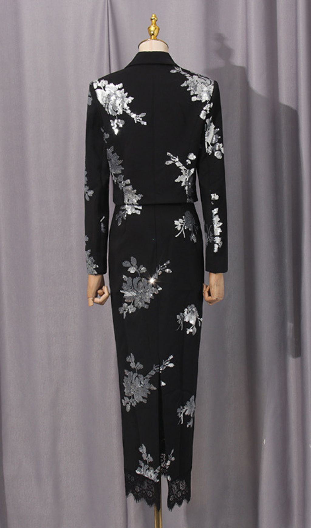 bf1e61c9e8d8a210a4a1f261ef33ec04.jpg Fashionslee Women Gonca Sequin Flower Embellished Two-Piece Set