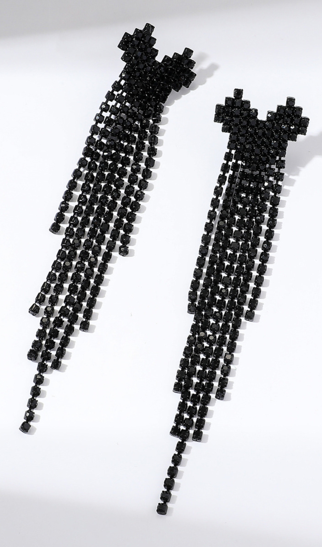 bf2929955a8b473cc79c1cebe248d9a8.jpg Fashionslee Women Dahlia Black Rhinestone Heart Tassel Earrings