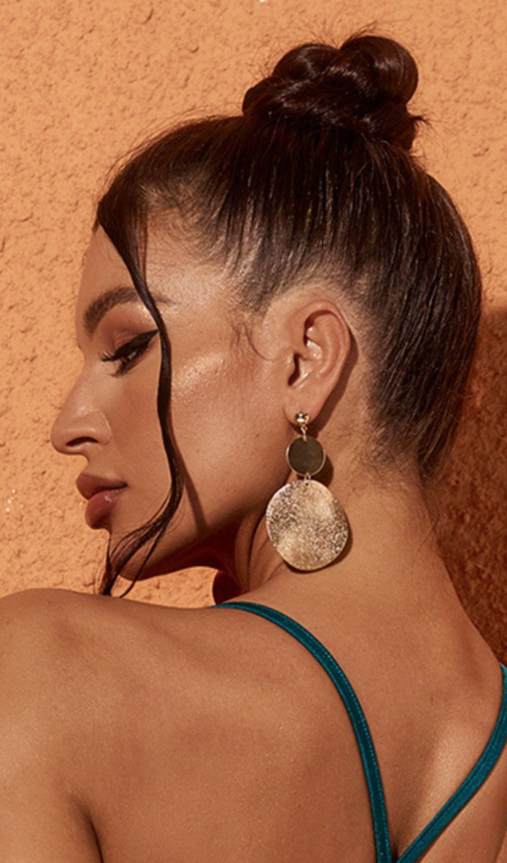 Fashionslee Women Round Earrings