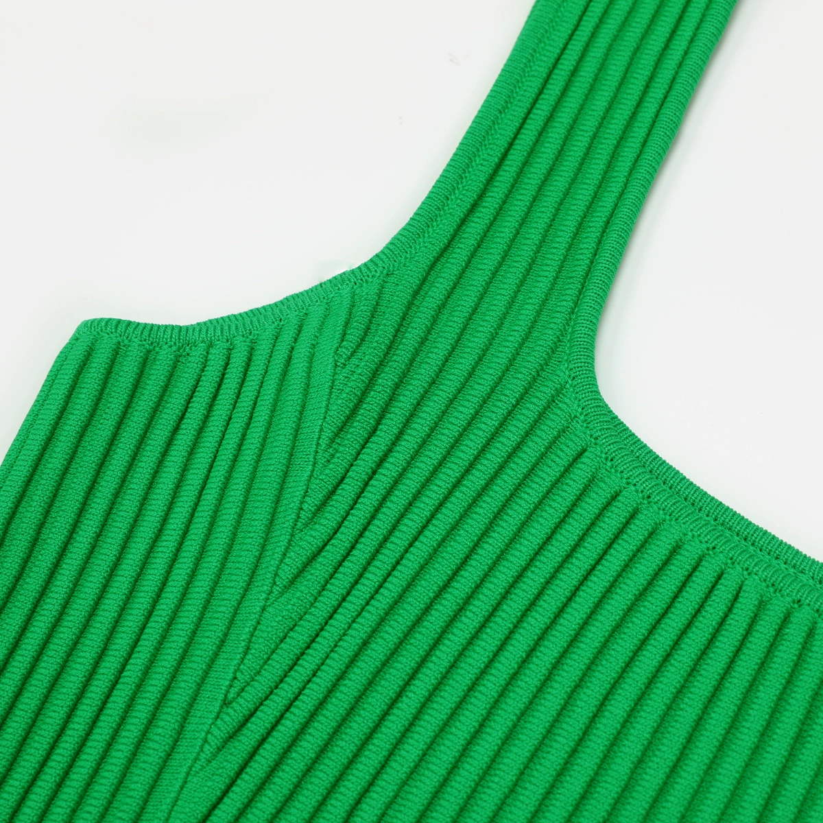 c062df43e93624a2cf769280ab73bd61.webp Fashionslee Women Kimiye Green Sleeveless Knit Mini Dress