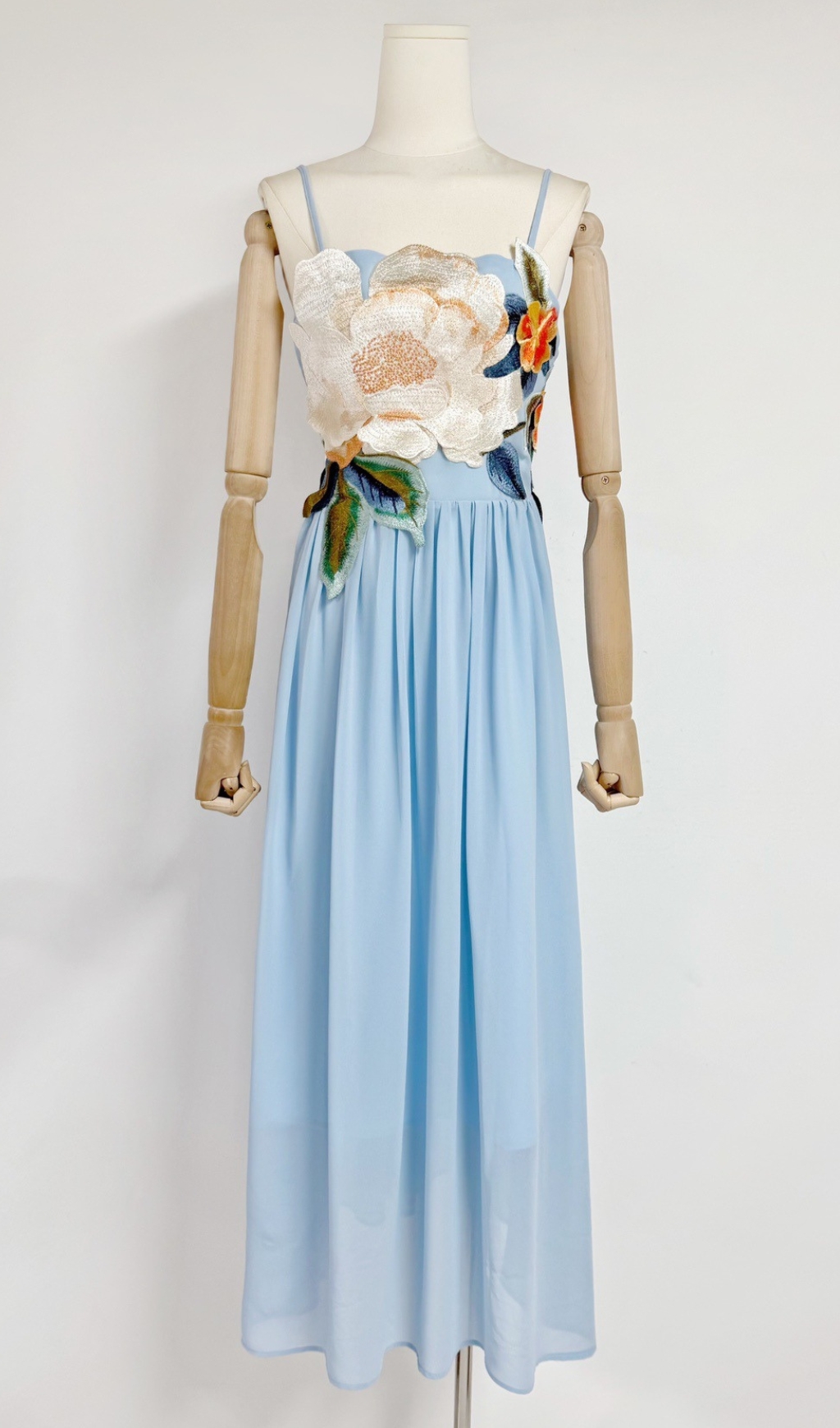 Fashionslee Women Emanuele Blue Flower Embroidery Maxi Dress