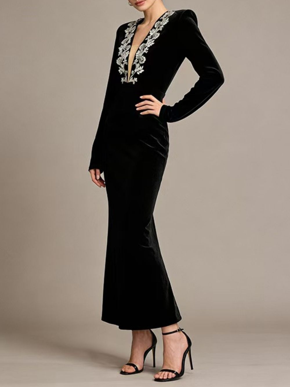BLACK DIAMANTE VIRAL MIDI DRESS - OWNCI BLACK DIAMANTE VIRAL MIDI DRESS - OWNCI