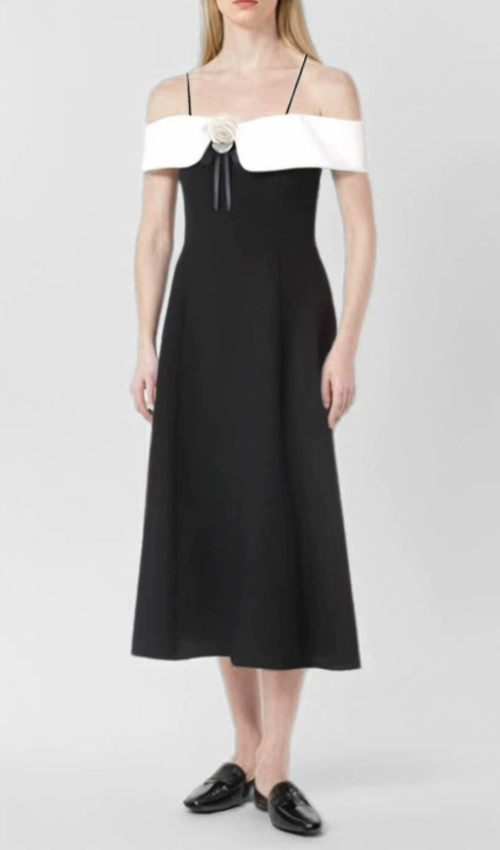 Fashionslee Women Gamma Flower Embellished Midi Dress
