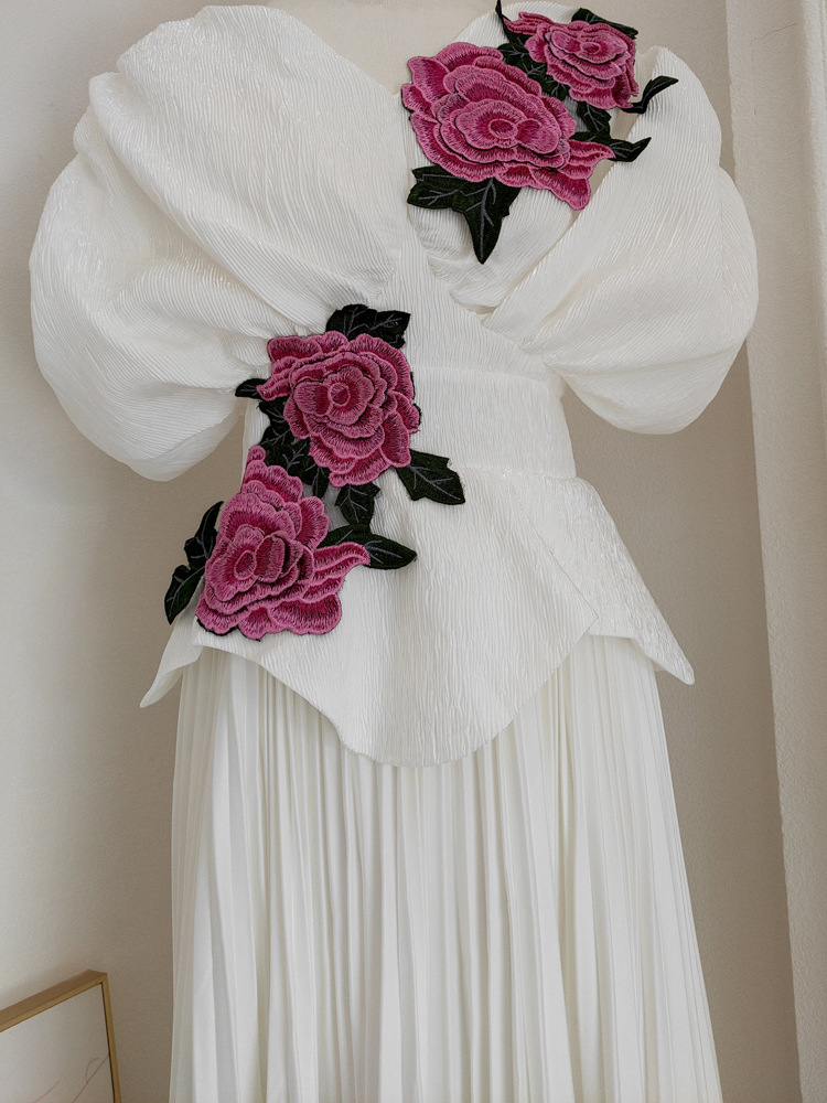 c5ff8694d239b8d10fa3682a2041a59d.jpg Fashionslee Women Fran White Flower Maxi Dress