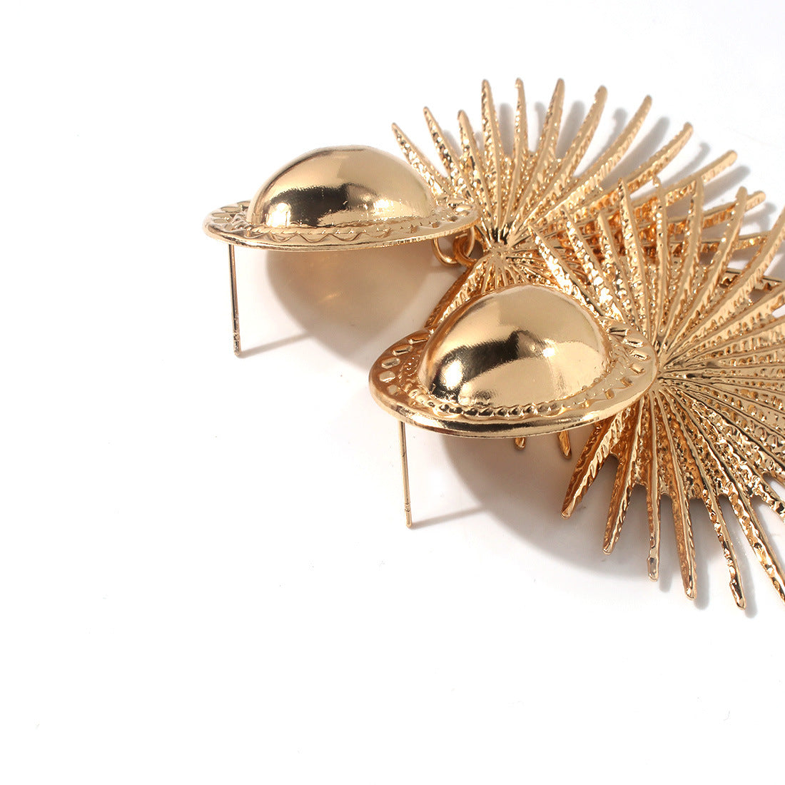Fashionslee Women Gold Earring