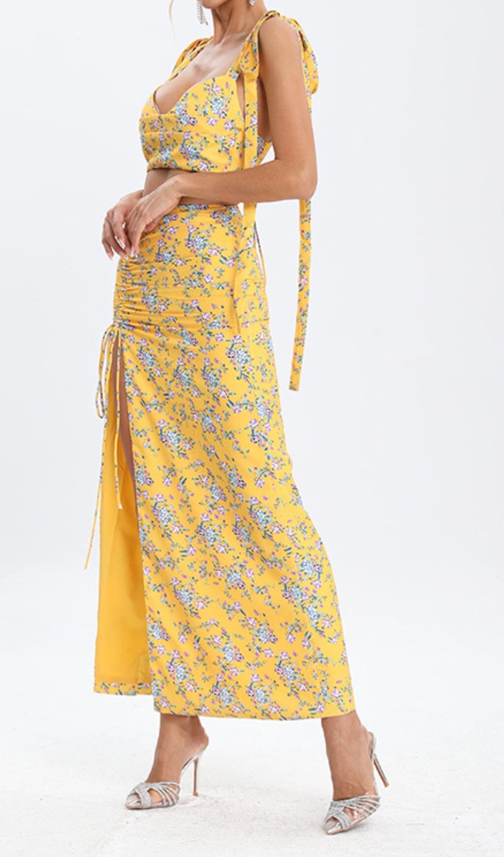 c6fc7d0911efc904349762379e2fe39f.jpeg Fashionslee Women Floral Design Two Piece Set In Yellow