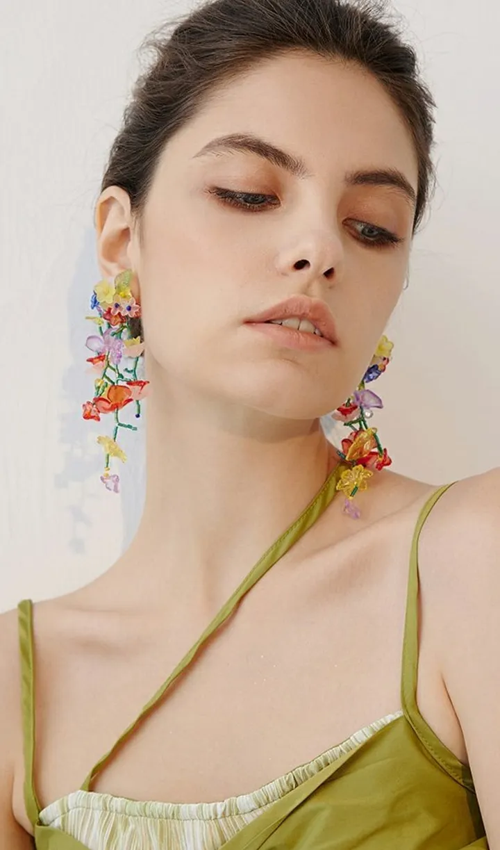 VIBRANT FLORAL ACRYLIC STATEMENT EARRINGS - OWNCI VIBRANT FLORAL ACRYLIC STATEMENT EARRINGS - OWNCI