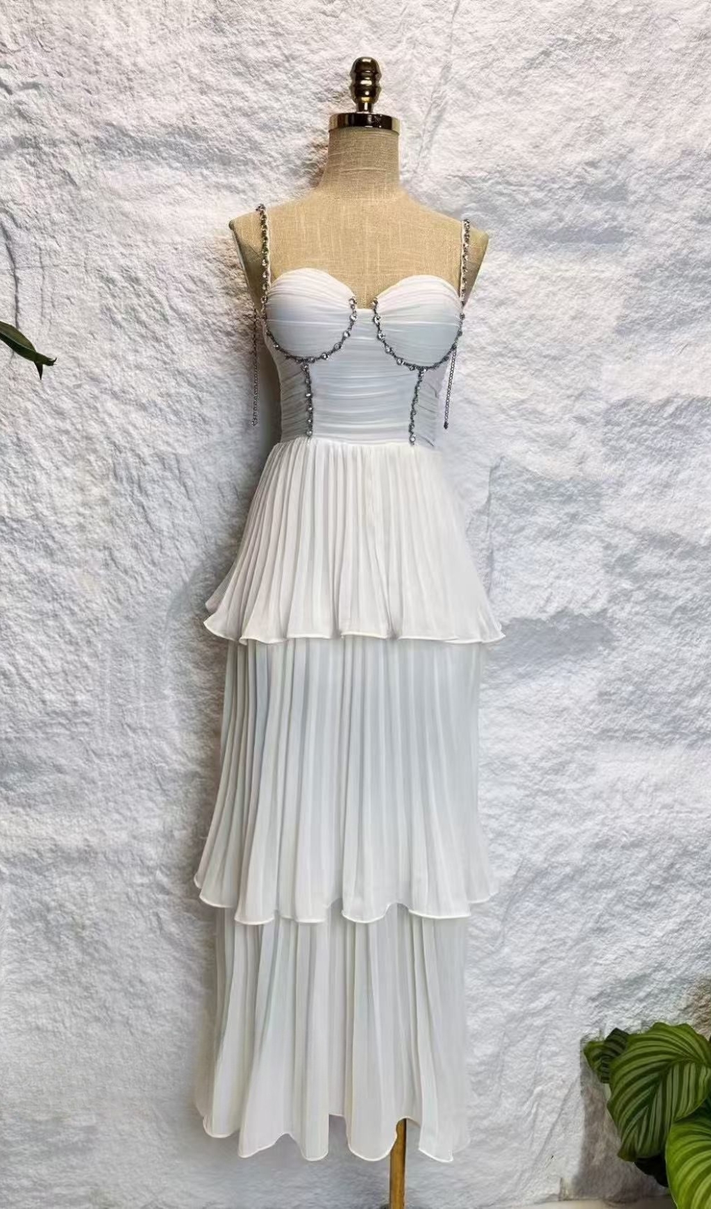 TRENDING DIAMOND PLEATED MIDI DRESS - OWNCI TRENDING DIAMOND PLEATED MIDI DRESS - OWNCI