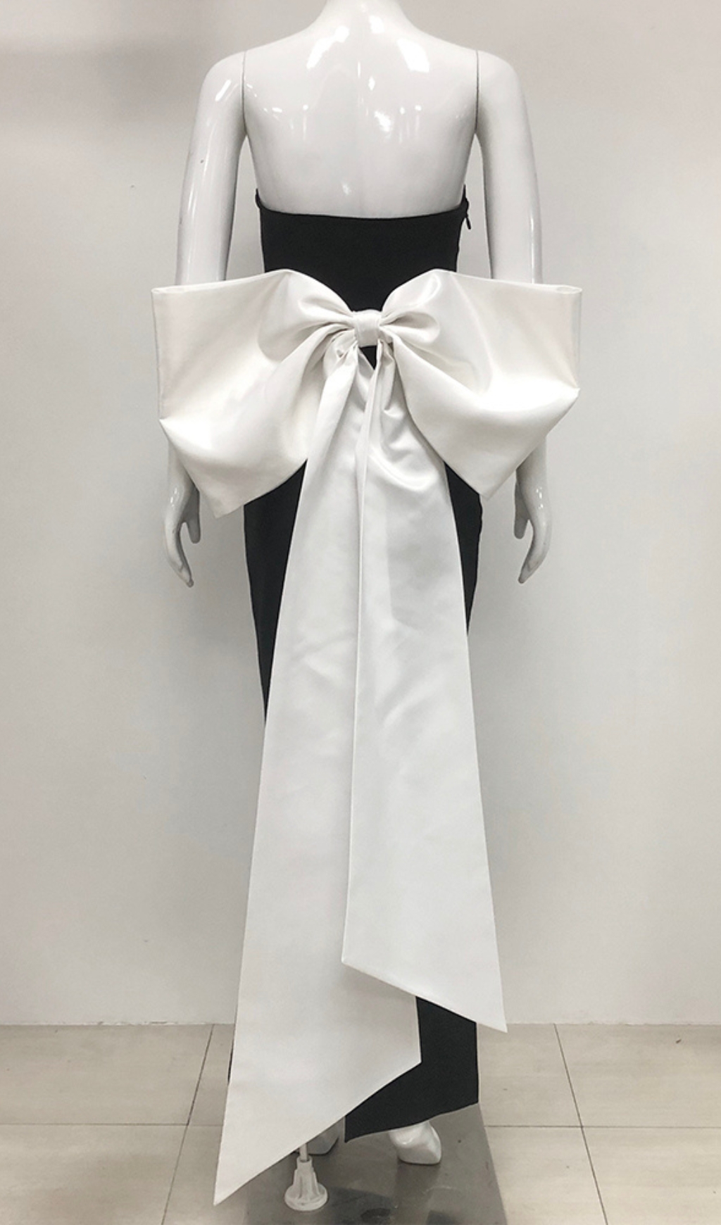 Fashionslee Women Strapless Bustier Bow Detail Maxi Dress Black White