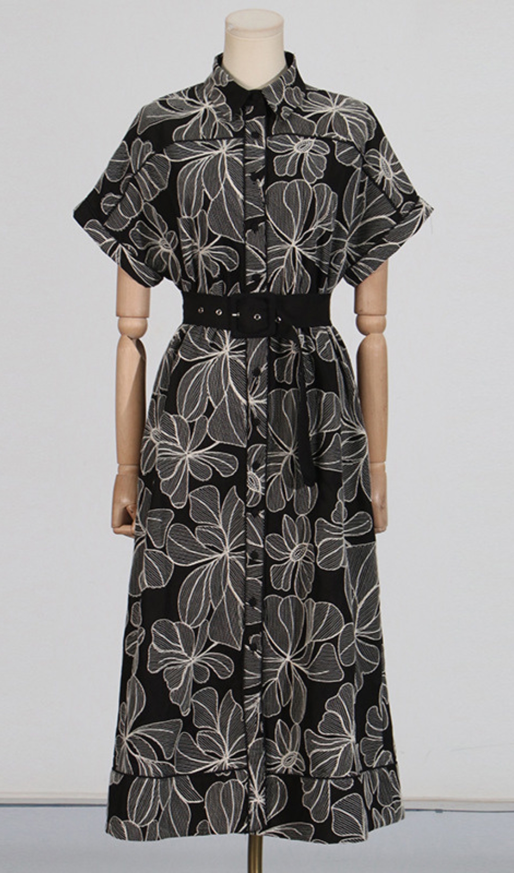 ca5da092be12cdaa8610a1ce29029608.jpg Fashionslee Women Davan Black Flower Midi Dress