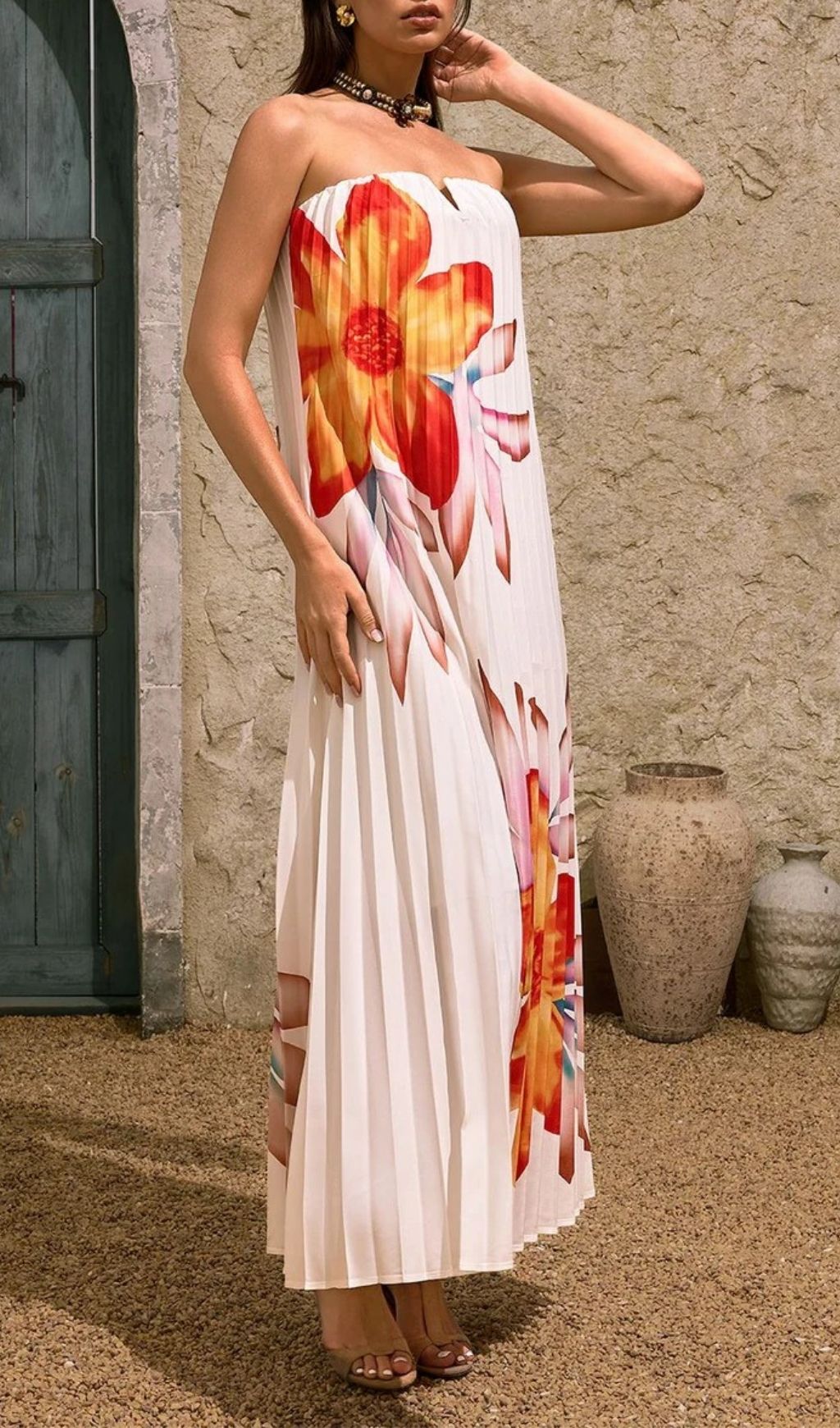 cb852951e46c644c768c20e2aaaf725f.jpg Fashionslee Women Devlin Strapless Floral Pleated Maxi Dress