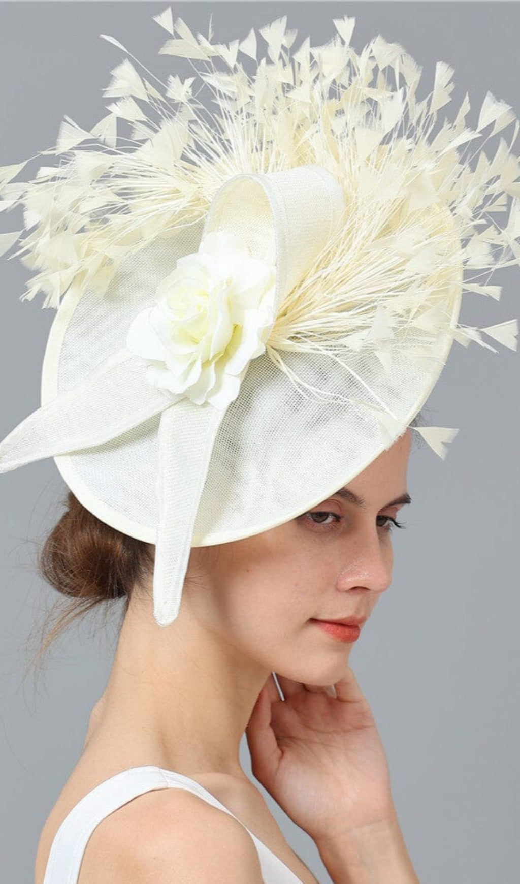 Fashionslee Women Cream Elegant Feather Fascinators