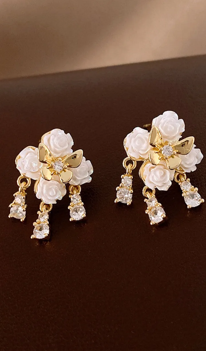 TRENDING DAISY STUD EARRINGS – VIRAL AESTHETIC FLOWER JEWELRY - OWNCI TRENDING DAISY STUD EARRINGS – VIRAL AESTHETIC FLOWER JEWELRY - OWNCI
