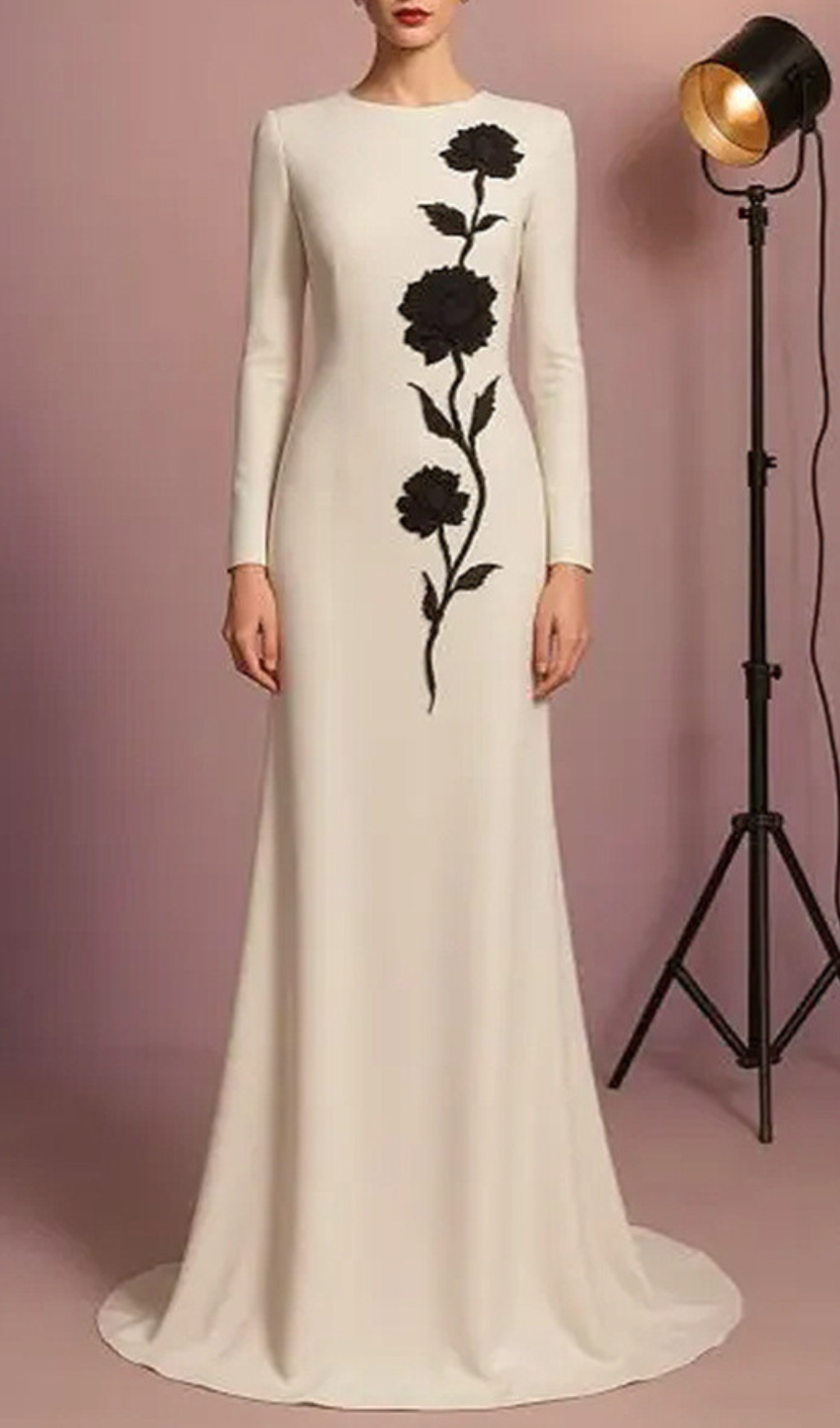 Fashionslee Women Gagenia White Flower Embellished Long Sleeve Gown