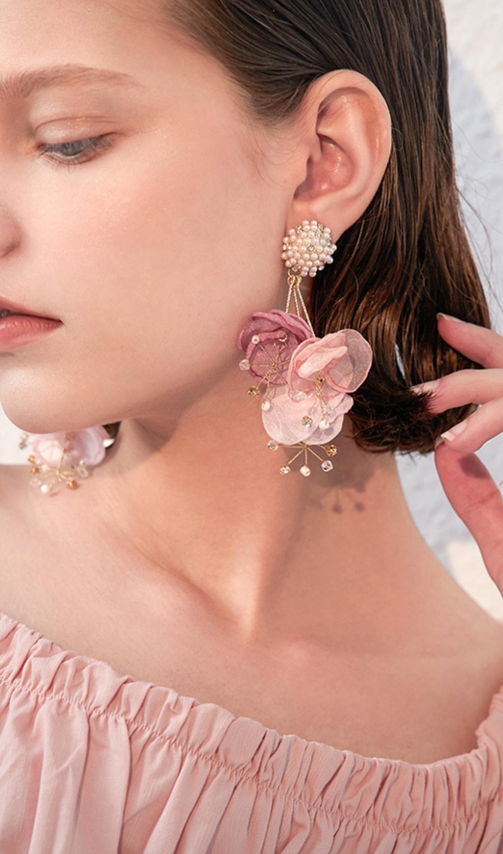 Fashionslee Women Alexia Pink Pearl Floral Earrings