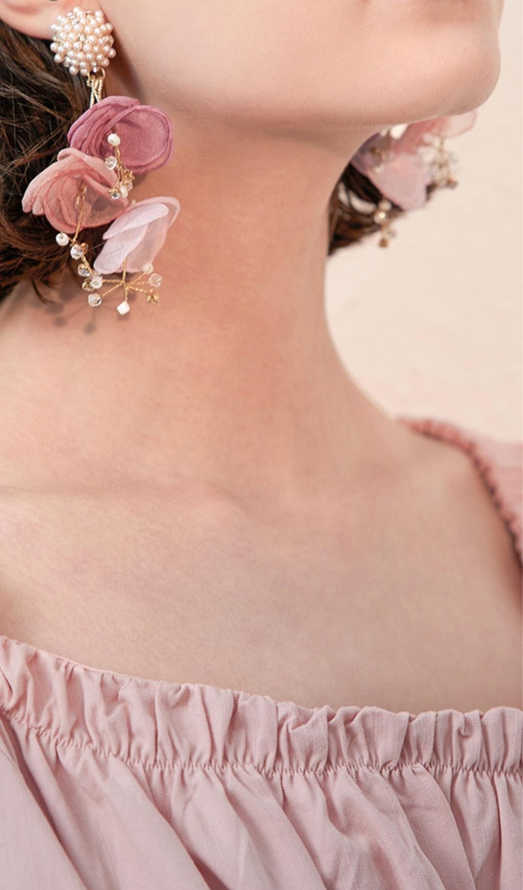 Fashionslee Women Alexia Pink Pearl Floral Earrings
