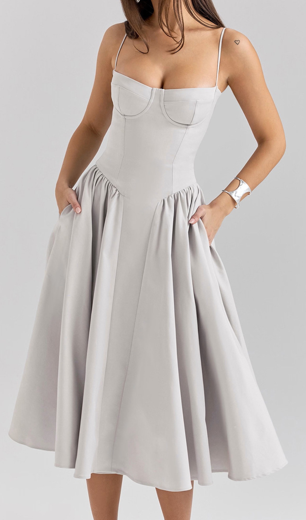 d6d9071f2fbf41bd3bcd60bc51afde5a.jpg Fashionslee Women Dextra Grey Strappy Midi Dress