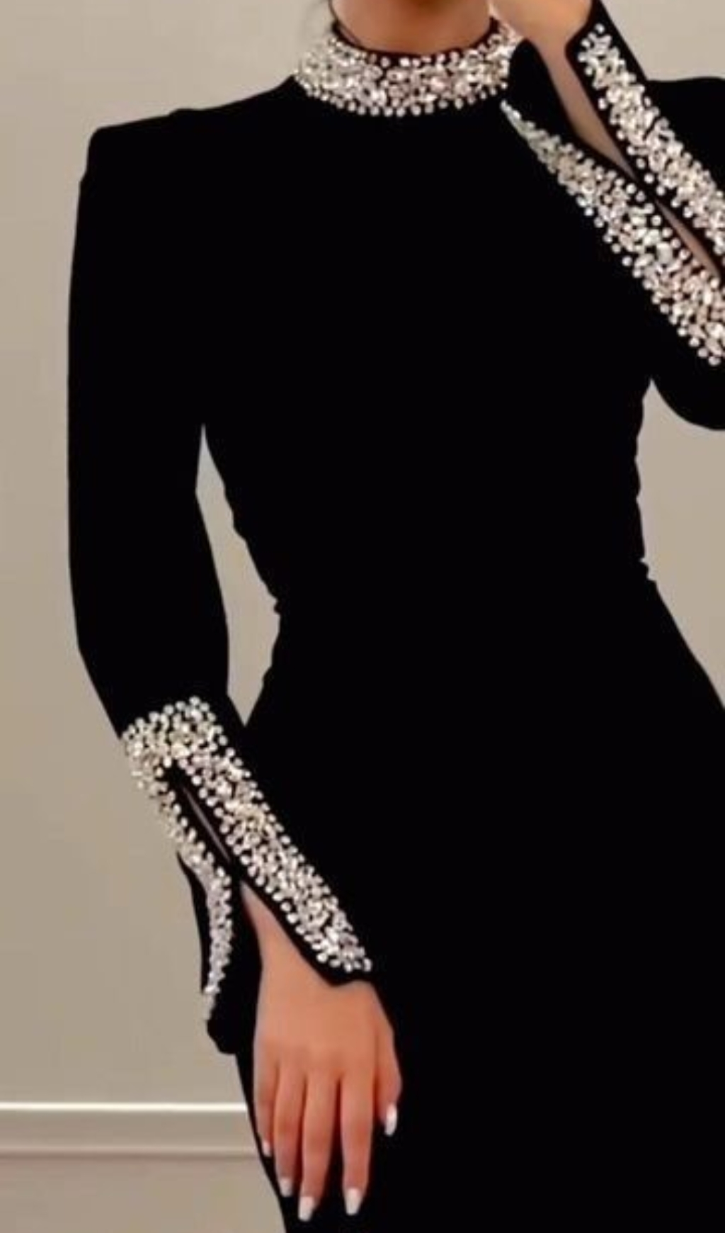 d9b0d6a20db96c3f4bd2158aeb05a9b6.jpg Fashionslee Women Bridie Black Long Sleeve Crystal Midi Dress