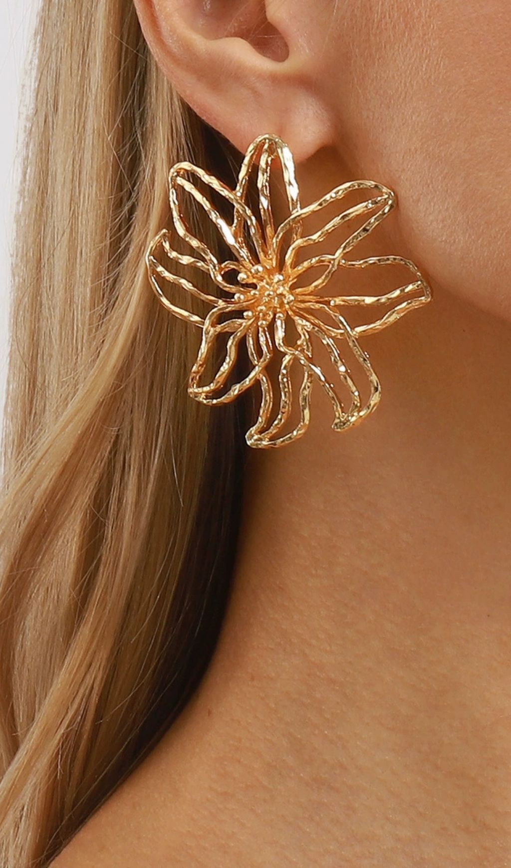 db93af08316a1e2bf4872c6d657e686a.jpg Fashionslee Women Juji Flower Earrings