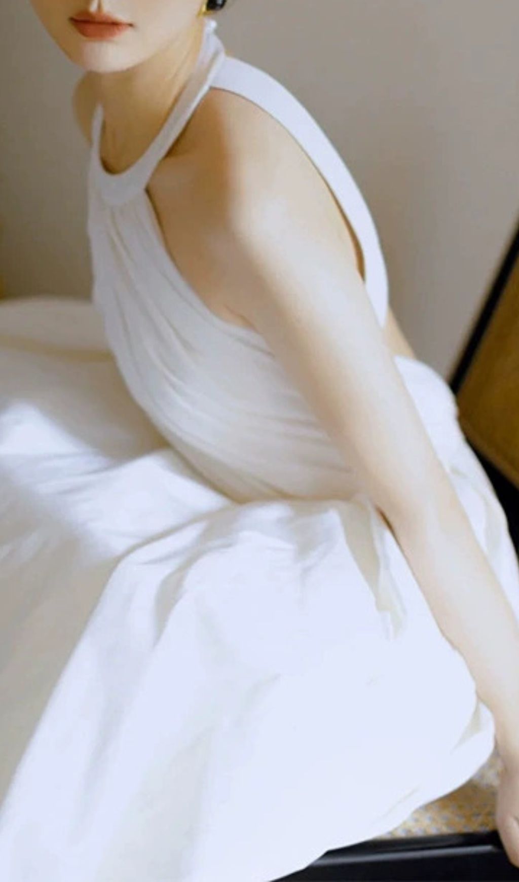 VIRAL WHITE HALTER BACKLESS WEDDING DRESS - OWNCI