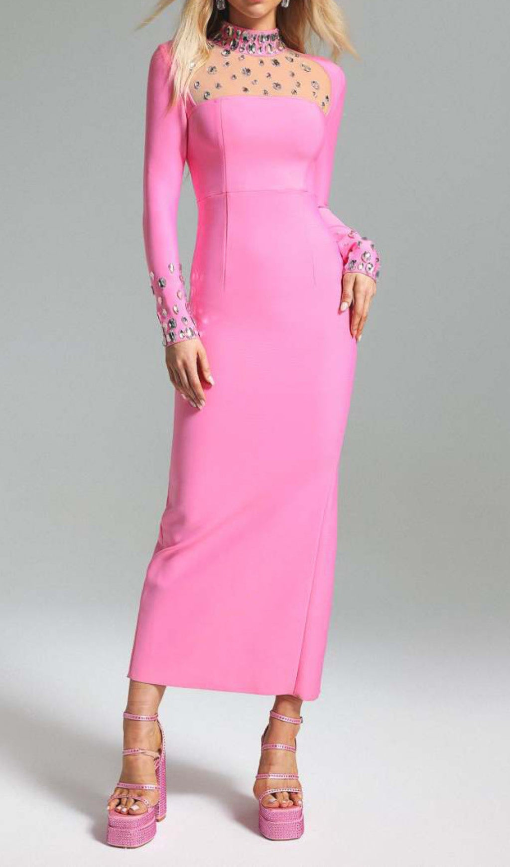 ddfda1922e1c122b842b1b4452a1358c.jpeg Fashionslee Women Arin Crystal Embroidered Maxi Dress