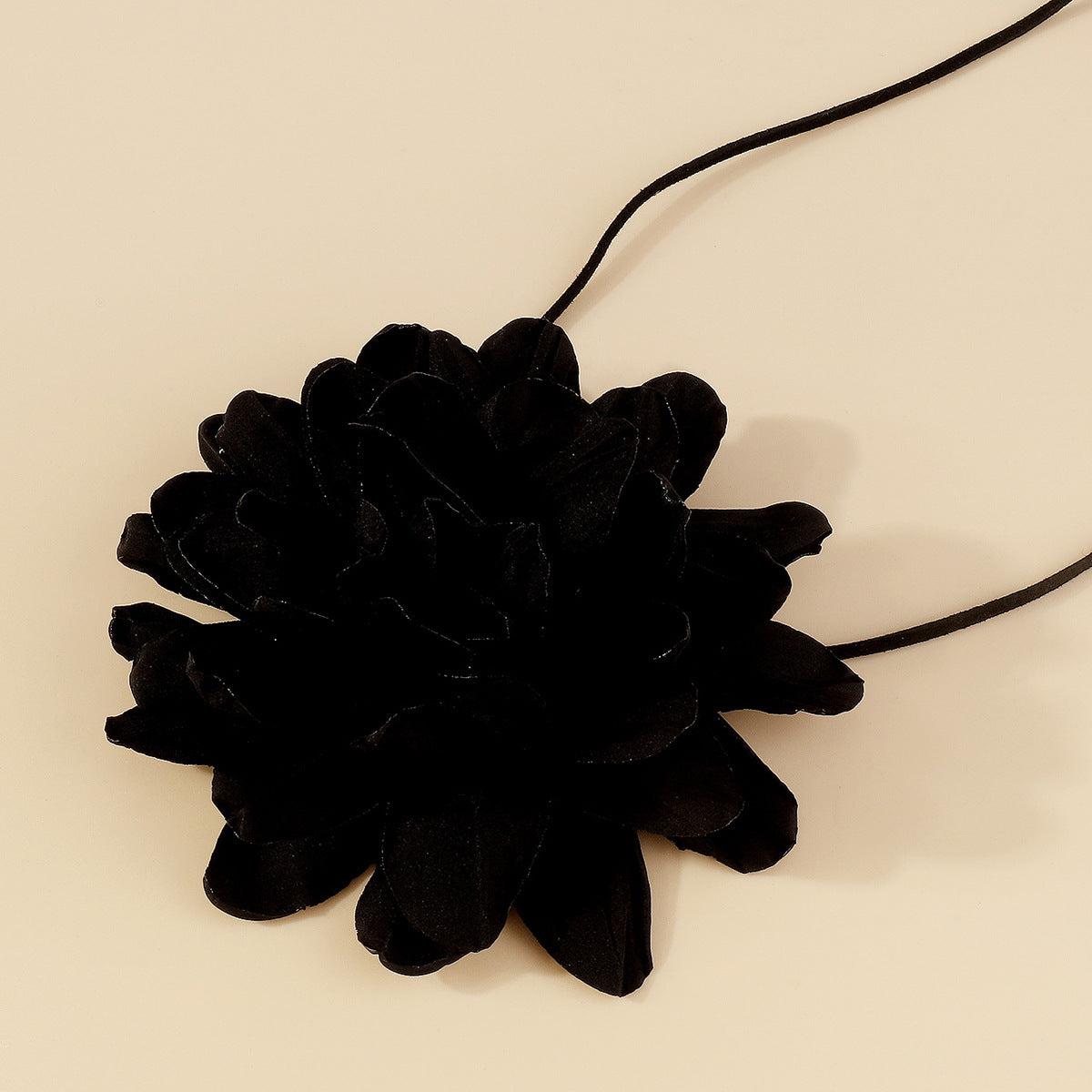 de04fa4a7386780b33e21490cff3e033.jpeg Fashionslee Women Flower Collarbone Choker