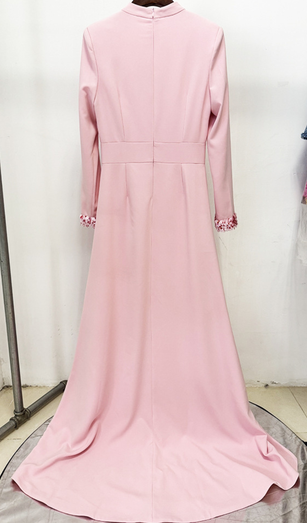 dec6f33df5ea54d090c99d5c4e50b20c.jpg Fashionslee Women Euleta Sequin Embellished Long Sleeve Gown