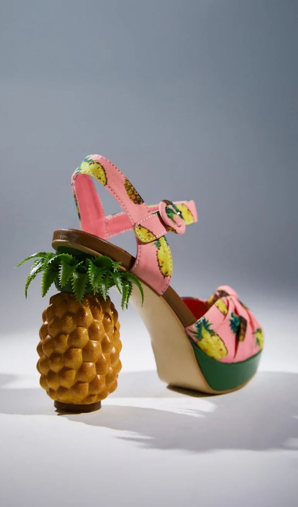 dfbf93c47a9c66ab4e6e2630d1db0137.jpg Fashionslee Women Azhira Pineapple Sandals In Pink