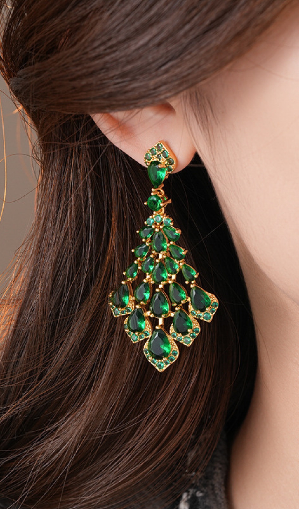 e2d16c167f754e26e345266c754d650f.jpg Fashionslee Women Danton Green Diamond Earrings