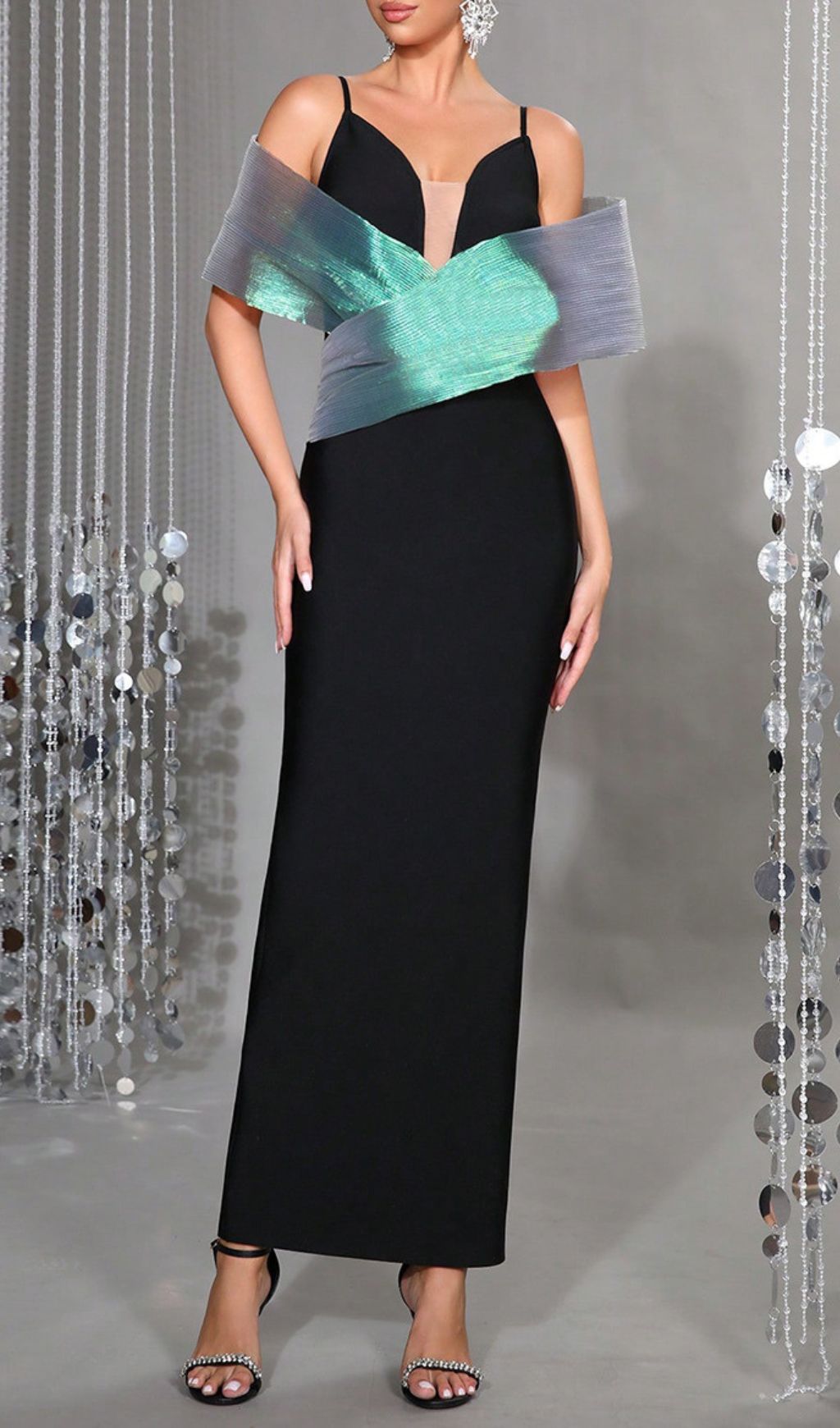 e2f7496202d57ffea5e81f3c2600d7e0.jpg Fashionslee Women Hide Cross Shoulder Bandage Maxi Dress
