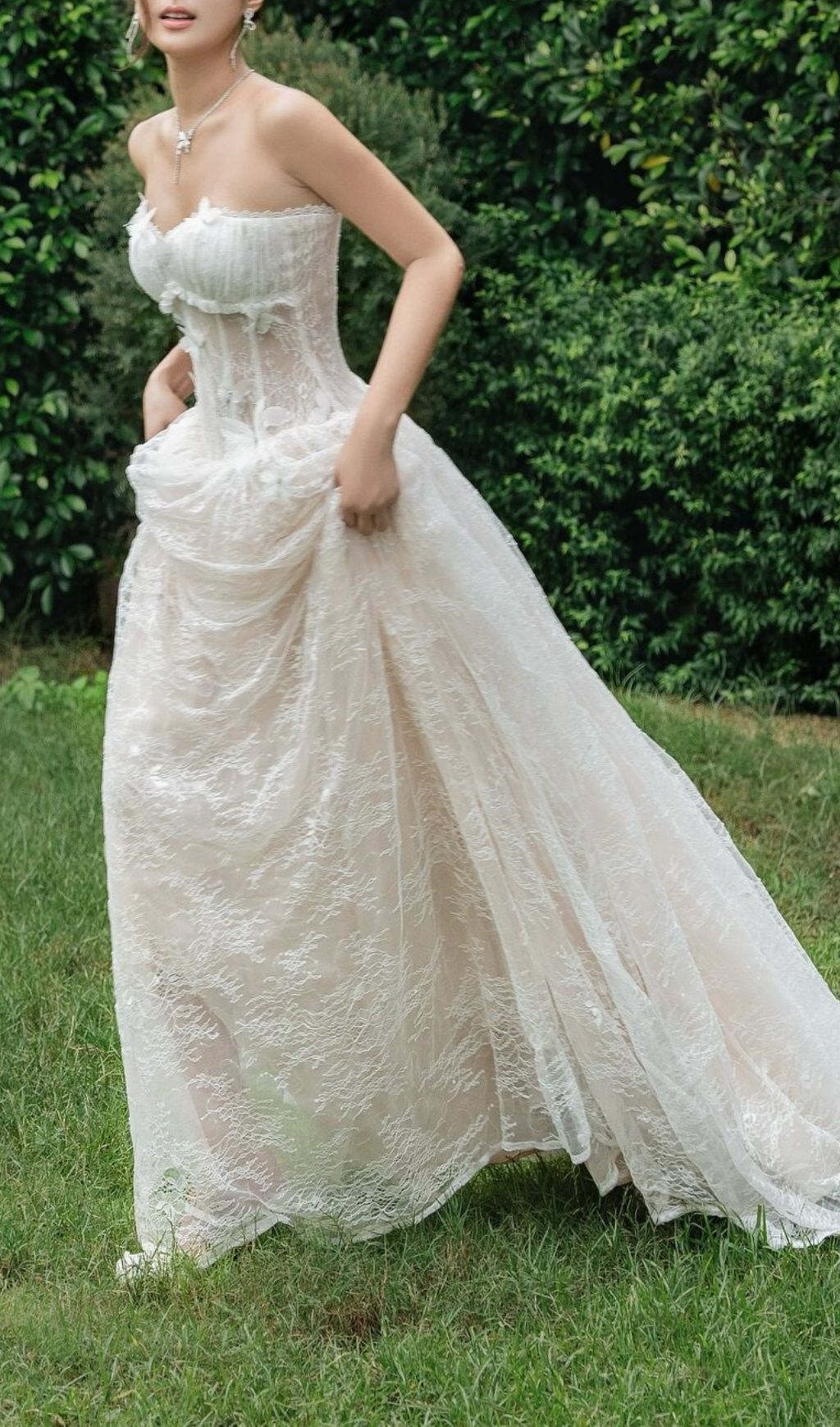 KEILANI WHITE VIRAL STRAPLESS LACE MAXI - OWNCI