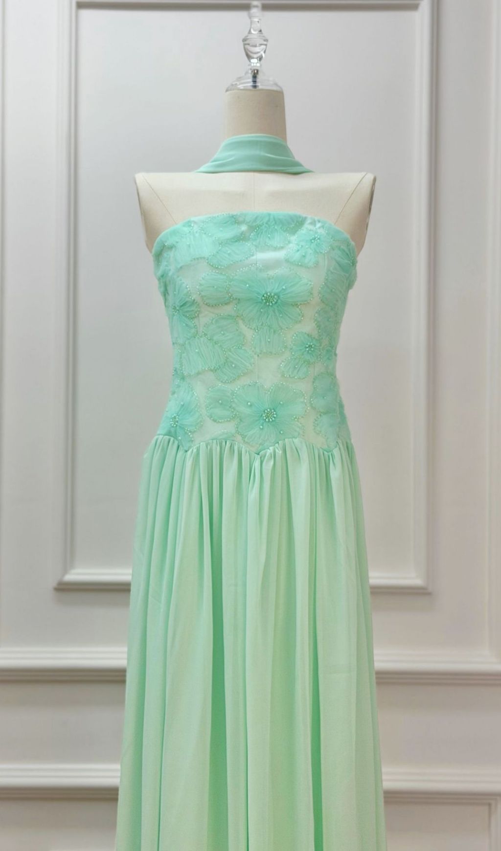 e3f4f0d0cb02fd711ad3d7828ccd56f8.jpg Fashionslee Women Kenley Green Strapless Flower Maxi Dress
